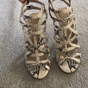 Vince Camuto Heels Size 8
